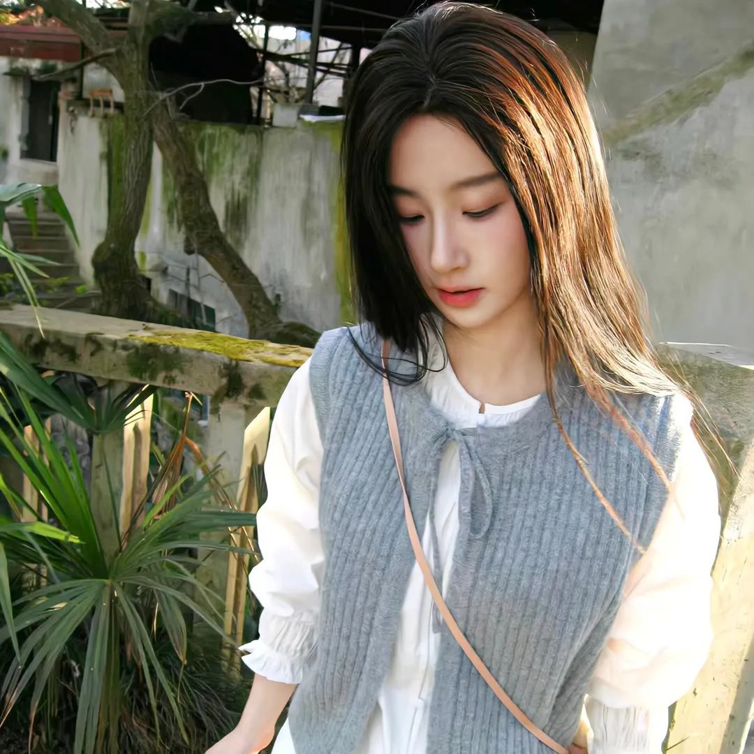 埃莱扎·施莱辛格：战妆